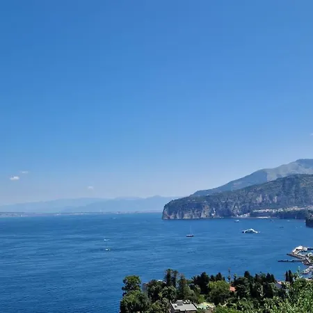 Bianca Su Corso Italia